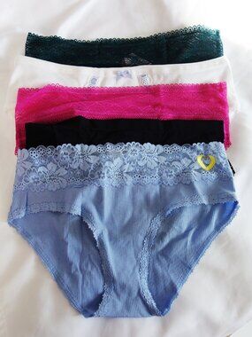 Victoria's Secret Cotton Highugger Bundle of (5) Size (M) Lace NWT!